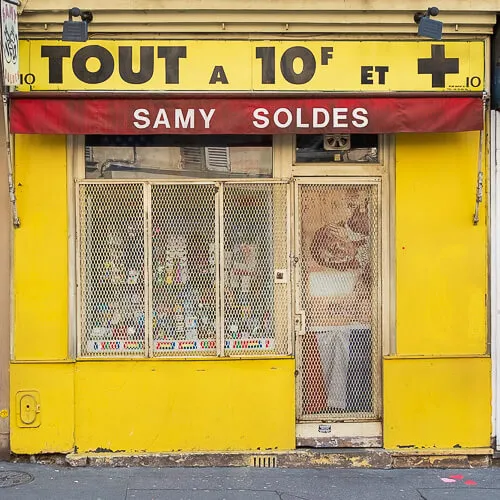 Closed — 14 of 18, a photograph by Axel Ronsin